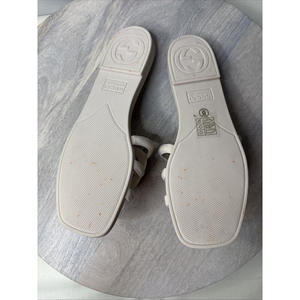 White Rubber Slide Sandals Size 6 Women’s Interlocking GG - Picture 4 of 12